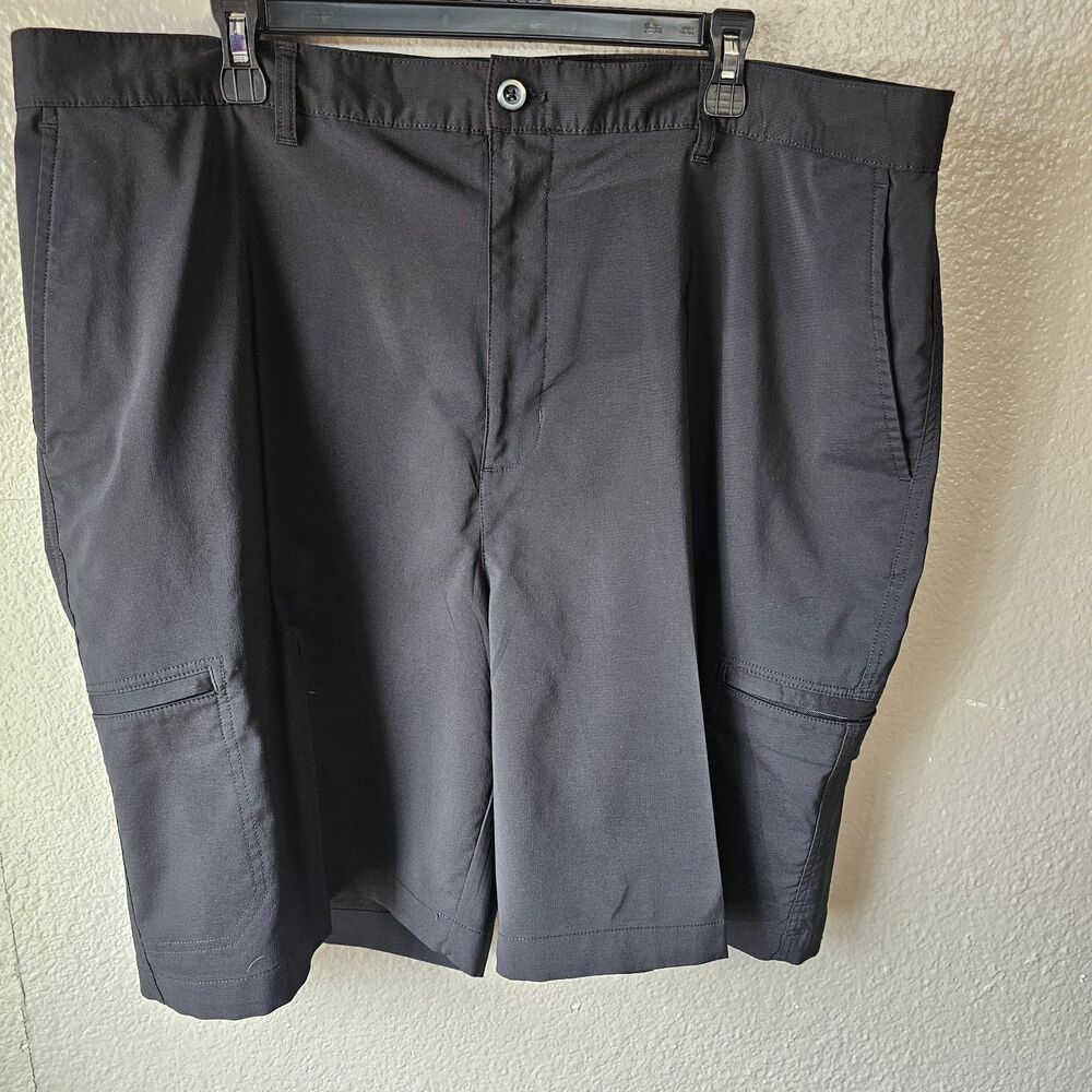 Chaps Golf Men’s Cargo Shorts Size 42 Black Performance Stretch Golf Casual K110